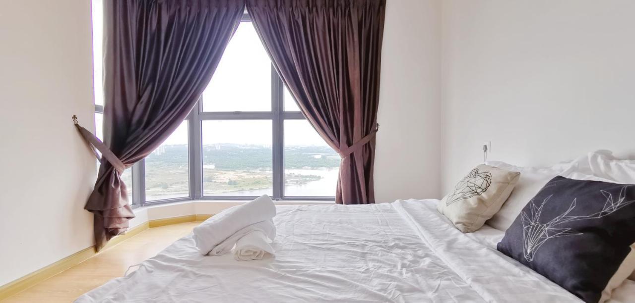 Апартаменты Superb Seaview Royal Strand Danga Bay Country Garden Джохор-Бару Экстерьер фото
